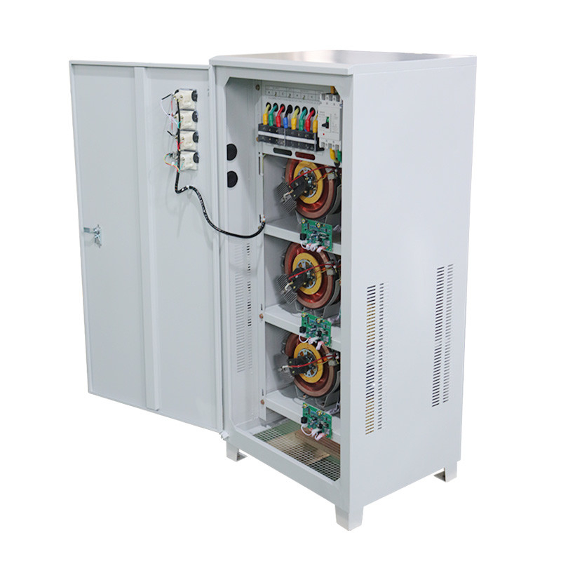 Estabilizador de tensão de três fases 80KVA 80KW Regulador automático de tensão e estabilizador para uso industrial