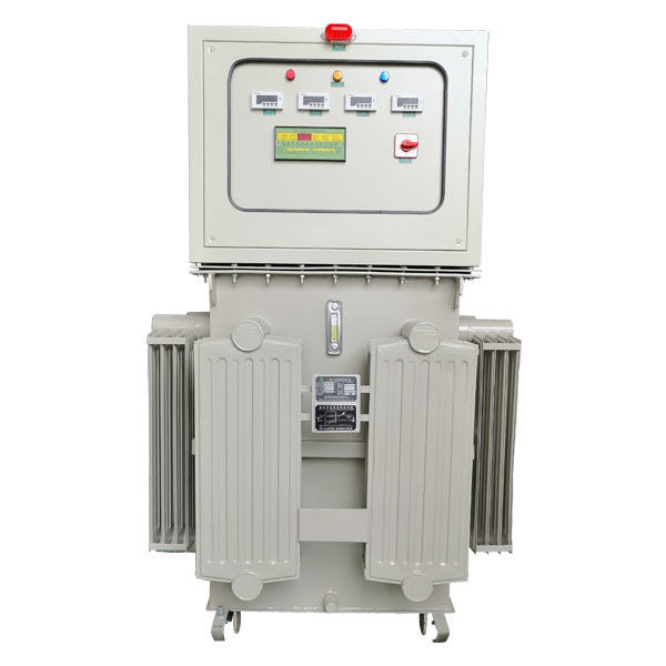 O óleo imergiu o estabilizador trifásico AVR 1000KVA 380V da tensão com indicação digital