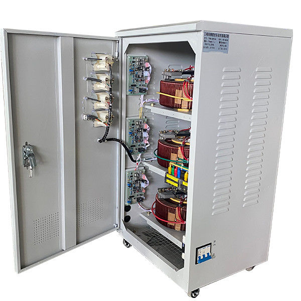 Estabilizador trifásico da tensão de AC Metallic Type Automatic do fabricante da C.A. do servo motor TNS-20KVA